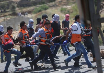 الهلال الاحمر: 100 اصابة حصيلة مواجهات اليوم