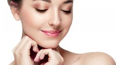 خطوات تبرز الخدود  المترهلة بالمكياج