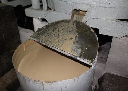 معصرة اقنيبي شاهدة على إرث الخليل الحضاري