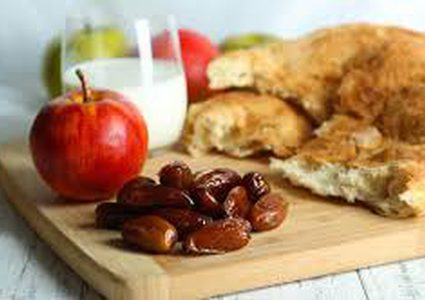 أسباب زيادة الوزن في رمضان رغم الصيام..!