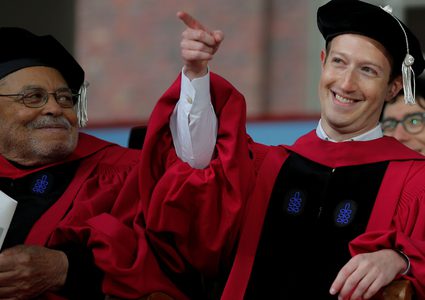 مؤسس فيسبوك وأغرب خطاب تخرج ستسمعه في حياتك