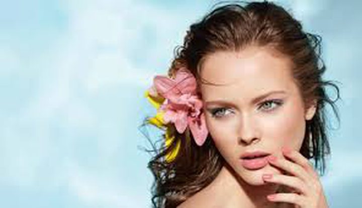 مستحضرات أساسية للمكياج في الصيف