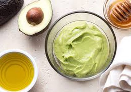 إحصلي على شعر لامع باستخدام الزيت والأفوكادو