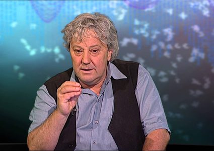 تكريم  المخرج الفلسطيني ميشيل خليفي