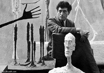 معرض لأعمال جياكومتي بأحجامها الغريبة