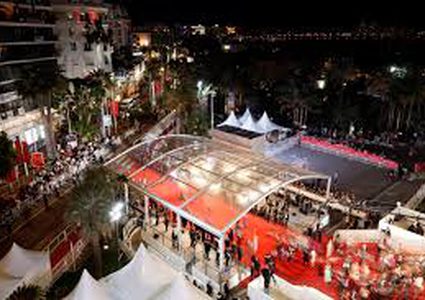 فيلم "المربع"  السويدي يفوز بالسعفة الذهبية