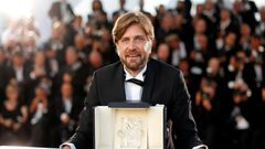 ذا سكوير السويدي يفوز بالسعفة ذهبية في كان