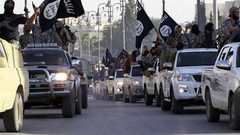 موسكو شنّت غارات على مقاتلين  يفرون من الرقة