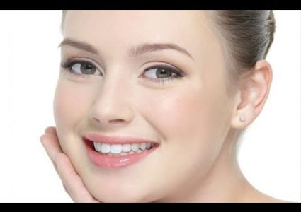 لبشرة نقية ونظرة... اصنعي هذا الغسول