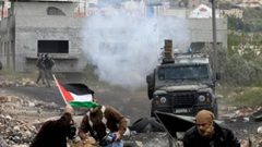 الاحتلال يقمع مسيرة كفر قدوم