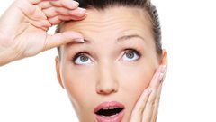 عادات سيئة تزيد من تجاعيد الوجه