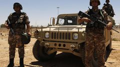مقتل ثلاثة مسلحين وإصابة جندي أردني على حدود سوريا