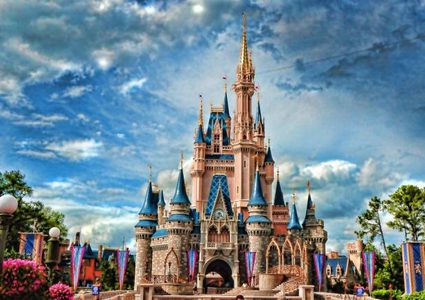 خريطة لديزني لاند بآلاف الدولارات