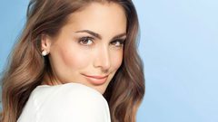 خطوات مكياج بسيطة لإطلالة مشرقة في رمضان