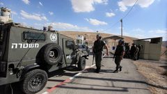 الاحتلال يعيق حركة المواطنين جنوب جنين