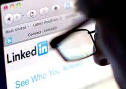 نصائح ل "لينكد إن" تمكنك من الحصول على عمل