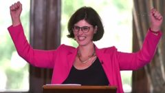 ليلى موران فلسطينية أنجزت مرحلتها الابتدائية في القدس وقطفت ثمارها في بريطانيا