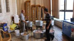 جنين: تكية رمضانية تقدم وجبات لـ 500 صائم يومياً