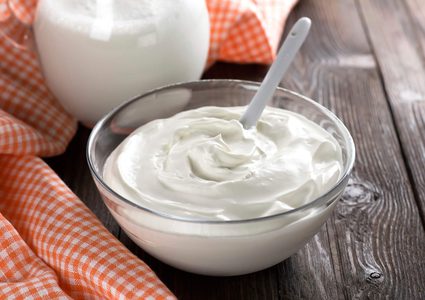 علاج مشاكل الشعر بالزبادي