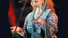 ميادة الحناوي أحد الفائزين بجوائز سوريا التقديرية