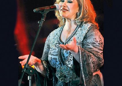 ميادة الحناوي أحد الفائزين بجوائز سوريا التقديرية