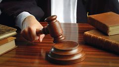 الاشغال الشاقة المؤقتة لمدان بتهمة التخابر