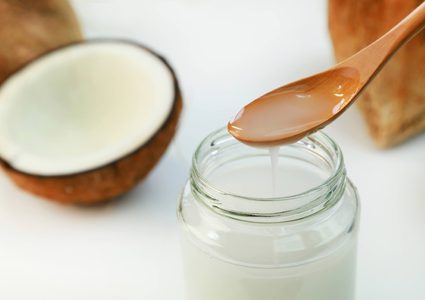 زيت جوز الهند ضار بالجسم تماماً كدهون البقر