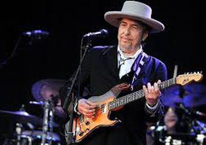 كاتبة تتهم بوب ديلان بسرقة خطاب الأوسكار من رواية