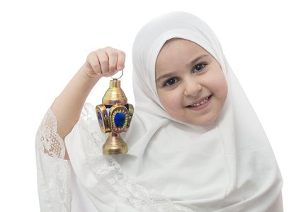 كيف أدرب طفلي على الصيام ومتى؟