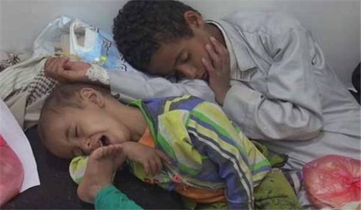 الصحة العالمية: (100) الف مصاب بالكوليرا في اليمن