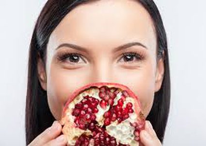 شراب هذه الفاكهة يقضي على التجاعيد