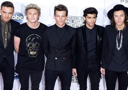 أعضاء وان دايريكشن يجتمعون مجدداً تضامنًا مع ضحايا حريق لندن