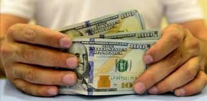 جهاز المخابرات يسلم مساعدات مالية لجمعيات خيرية وكنيستين بجنين