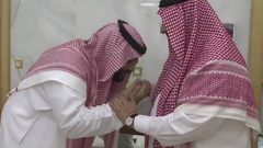 محمد بن نايف يبايع محمد بن سلمان وليا للعهد (فيديو)
