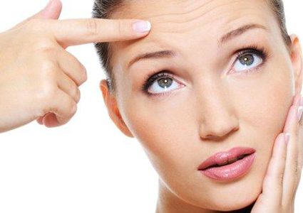 حل لاخفاء التجاعيد حول العيون