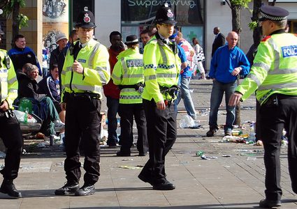 دهس محتفلين بعيد الفطر في بريطانيا "صور"