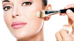 كيف تقومين بتطبيق كريم الأساس كالمحترفات