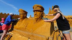 مهرجان للنحت على الرمال في بلجيكا