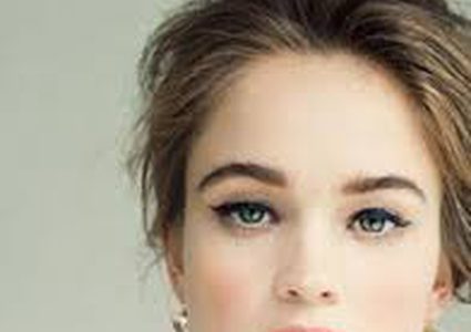 خطوات مكياج خفيف لإطلالة أنيقة ويومية