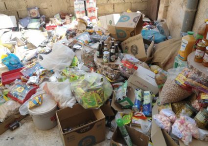 "الطعام فيه سم قاتل".. "اغذية فاسدة" تهدد حياة الفلسطينيين