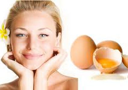 لبشرة نضرة عليك.. ببياض البيض مع النشا