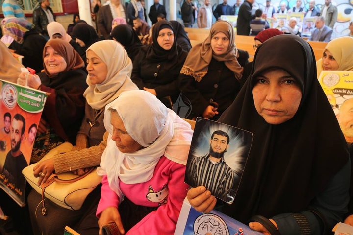 113 اسيرا من غزة سيشملهم قرار منع الزيارة