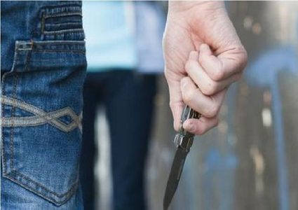 إصابة شاب بشجار في نابلس