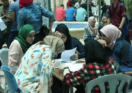 في أول أيّام التسجيل.. "النجاح" قبلة طلبة التوجيهي الباحثين عن المستقبل