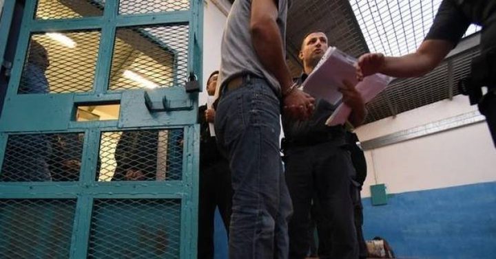 بعد تعليق عمل محامي الأسرى ليومين..يعودون غدًا