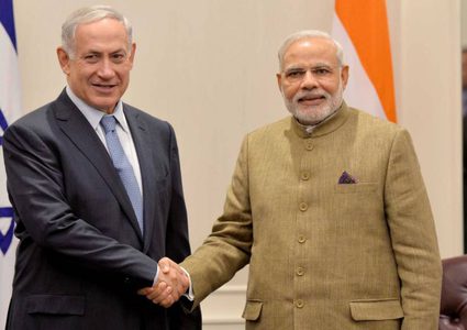 خيبة أمل فلسطينية وصفقة أسلحة بالملايين.. بعد زيارة رئيس الوزراء الهندي لإسرائيل
