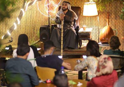 الحكواتي.. حرفة البناء بالقصص !