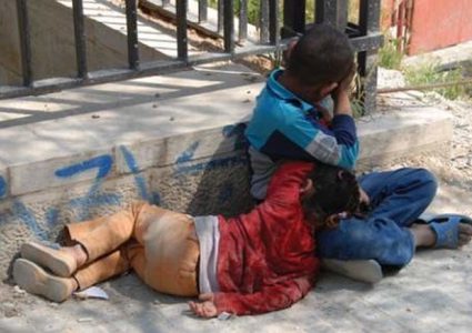 طفلٌ بلا كرامة لجني أموال من جيوب المارة