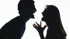 التفاصيل كاملة حول طلاق رجل لزوجته بسبب رسوب ابنه !