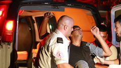 رغم التحذيرات.. إصابة شاب بجروح خطيرة خلال الاحتفالات بنتائج الإنجاز